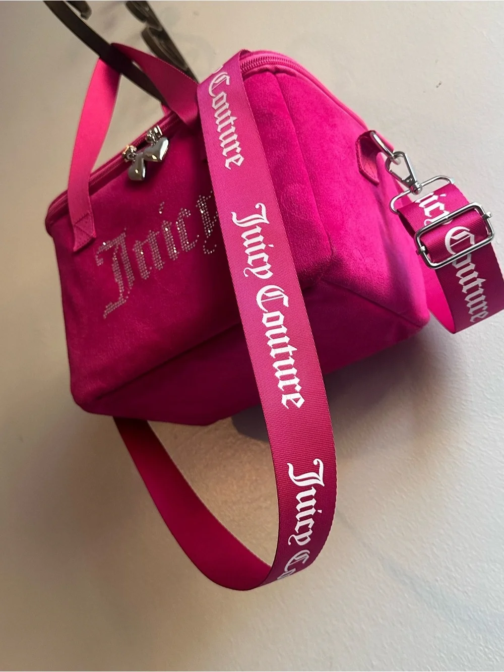 Juicy Couture Hot Pink Insulated Cooler Lunch Bag with Heart Charms NWOT